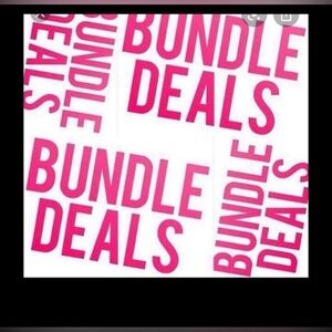 5 Piece Clothing Bundle – Women’s tops and sweaters size medium